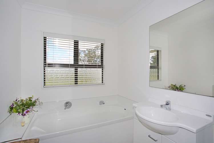 123 Heald Road Hunua_8