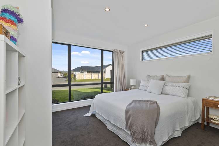 33 Faulks Drive Lincoln_11