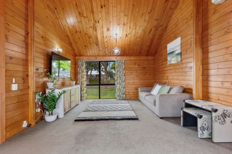 17 Hadley Wood Drive Wattle Downs_6