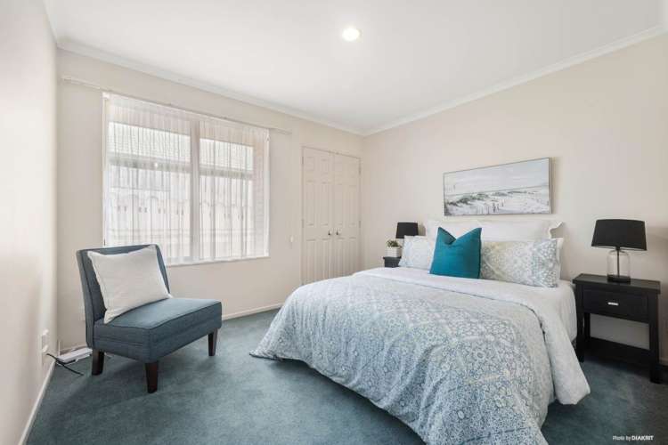 18 Ian Sage Avenue Torbay_10