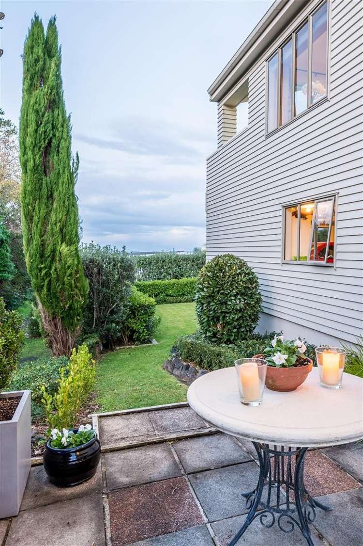 169 Beach Road Castor Bay_19