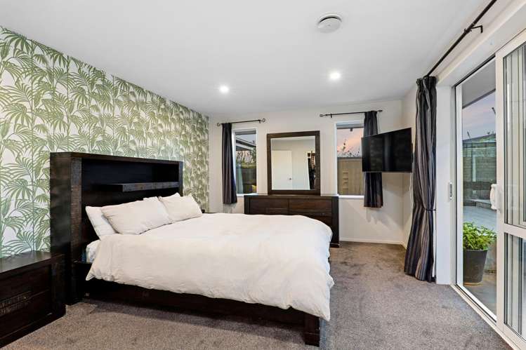 26 Wellington Street Ashley_13