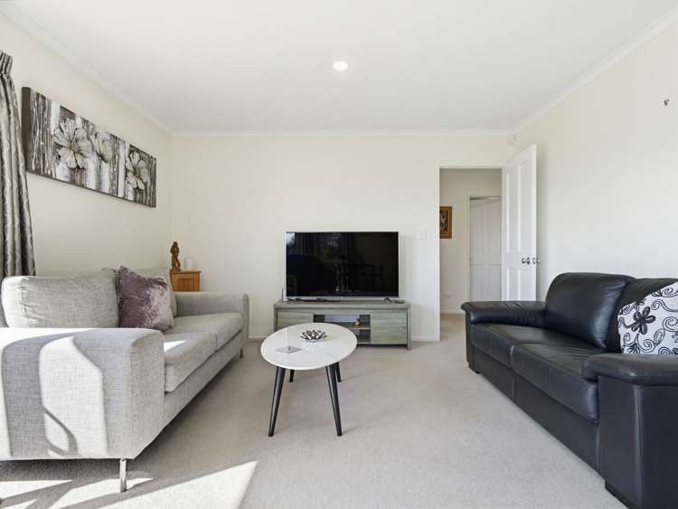 16A Basley Road Owhata_12