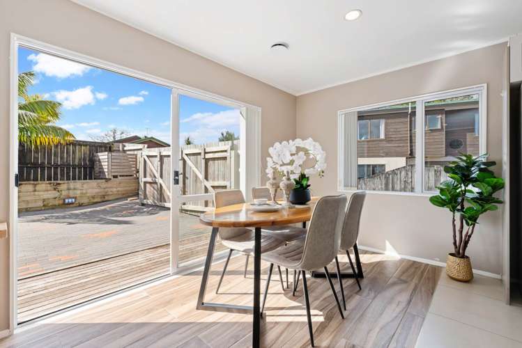 2/21 Lochend Place Highland Park_1