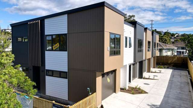 Lot 3/48 Santiago Crescent Unsworth Heights_2