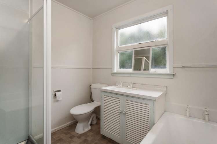 18 Sandwich Road Beckenham_19