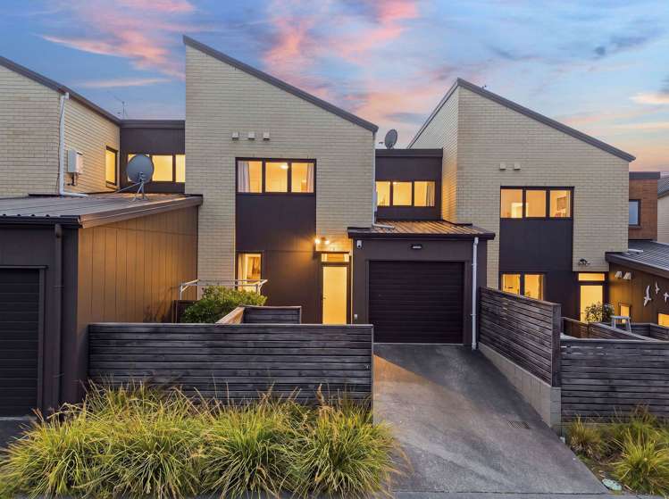 34 Te Oneroa Way Long Bay_21