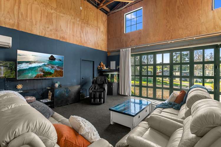 124 Gray Road Te Kamo_11