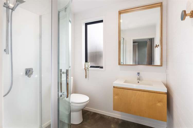 4 Piper Lane Burleigh_28