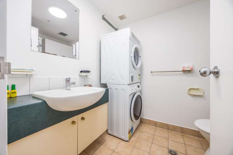 6A/3 Whitaker Place Auckland Central_9