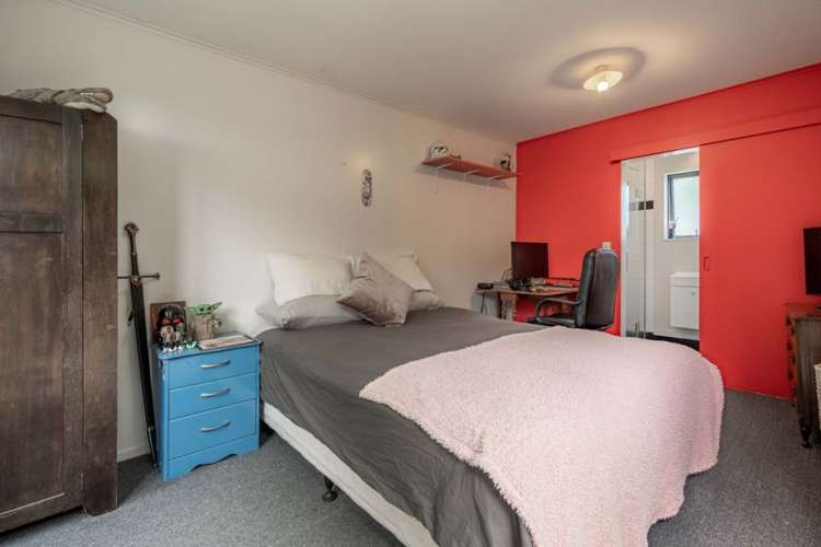 775 Queens Drive Waikiwi_22