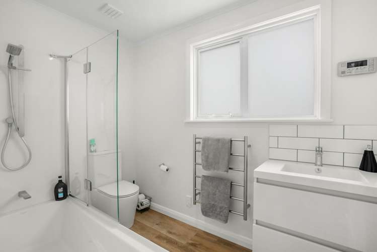 140 Waiwhetu Road Waterloo_17