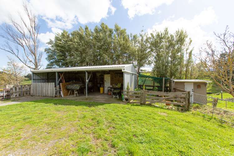 47 Knight Road Dannevirke_13