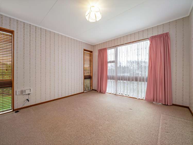 21 Sandstrom Grove Feilding_8