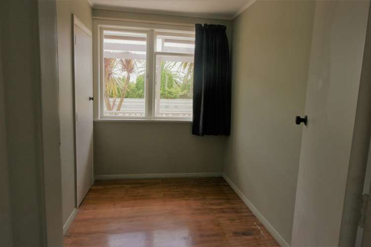 24 Waro Drive Hikurangi_12