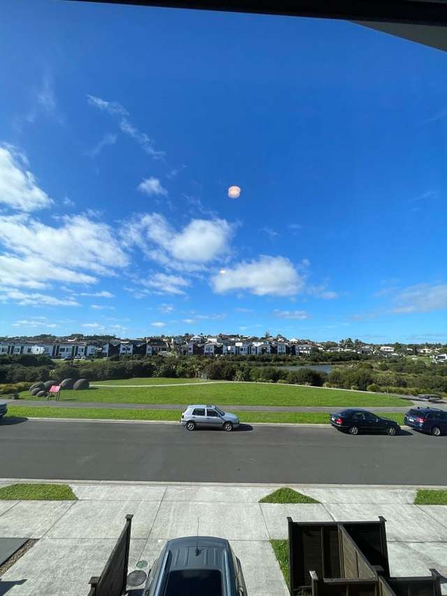 Ideal Red Beach Townhouse Awaits!