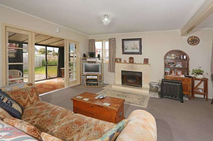 25b Chorley Avenue Massey_4