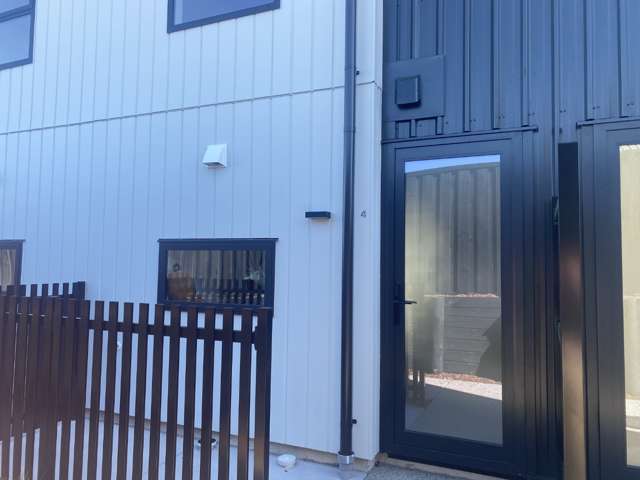 7/260 Chadwick Road 1072_1