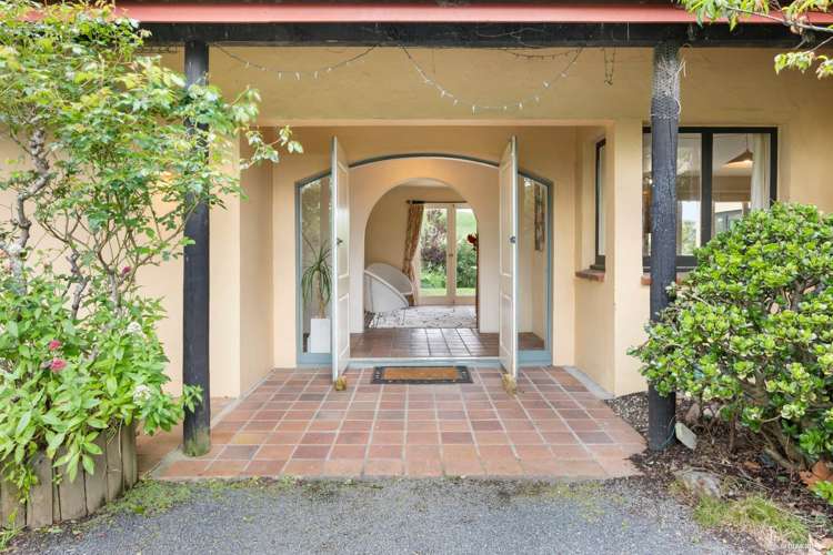 133 Ara-Kotinga Whitford_14