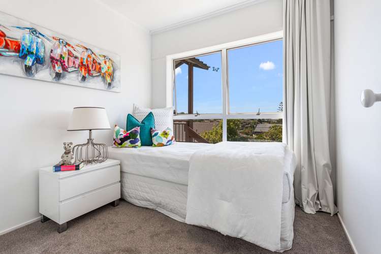 2/38 Ravenwood Drive Forrest Hill_13