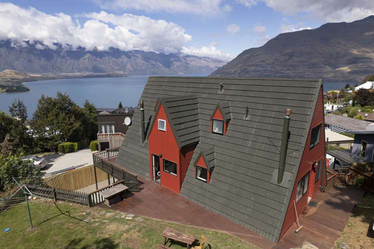 40 Avalon Crescent Fernhill/Sunshine Bay_24