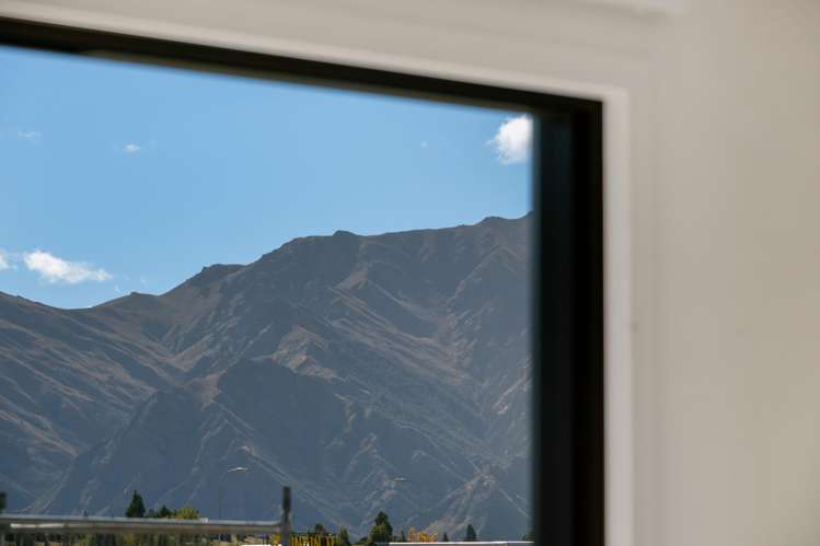 181 Burdon Loop Lake Hawea_26