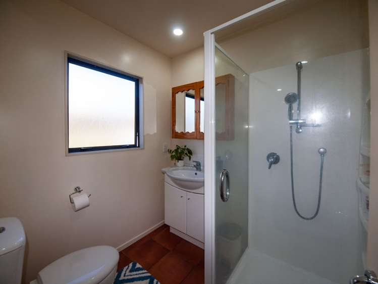 8 Silver Pine Avenue Woodridge_7