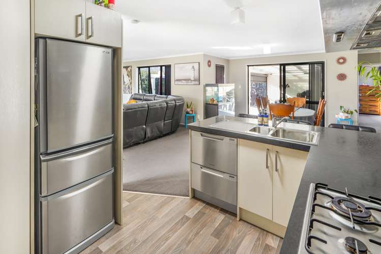 12 Evergreen Rise Grandview Heights_7