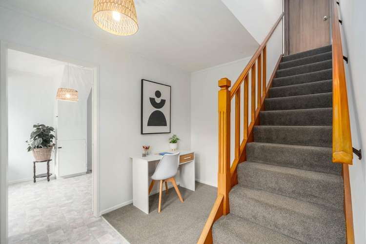 10 Mallard Grove Churton Park_16