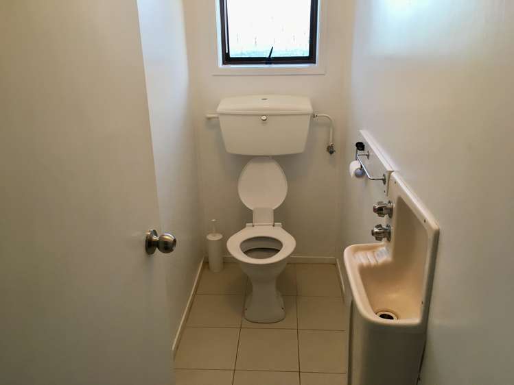 77 Angelo Avenue Howick_14