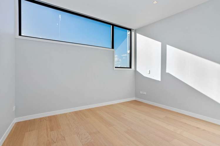 4/14 Todd Plaza New Lynn_6