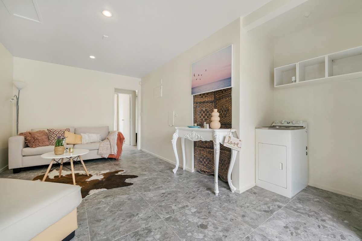 435B West Coast Road_3