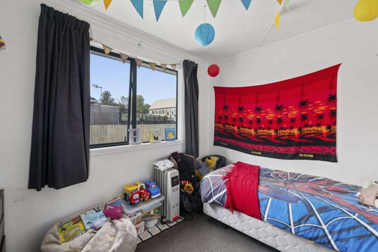 47 & 49 Miller Street Glenholme_25