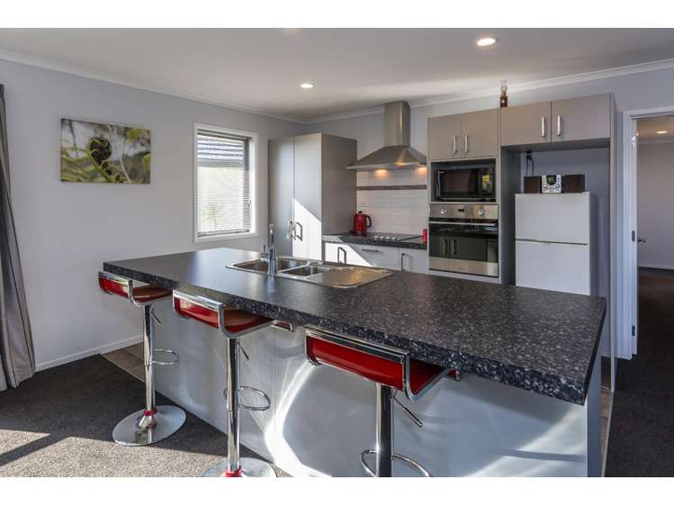 8 Carteret Place Aranui_3