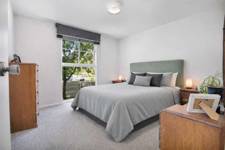 186 California Drive Totara Park_21