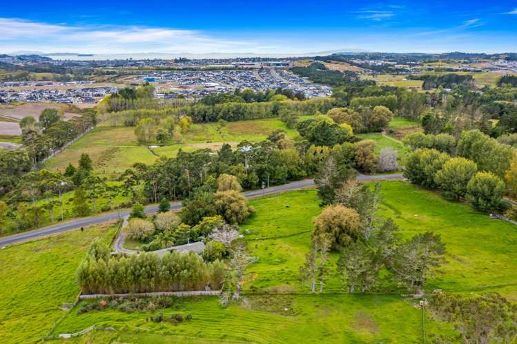 97 Young Access Dairy Flat_27