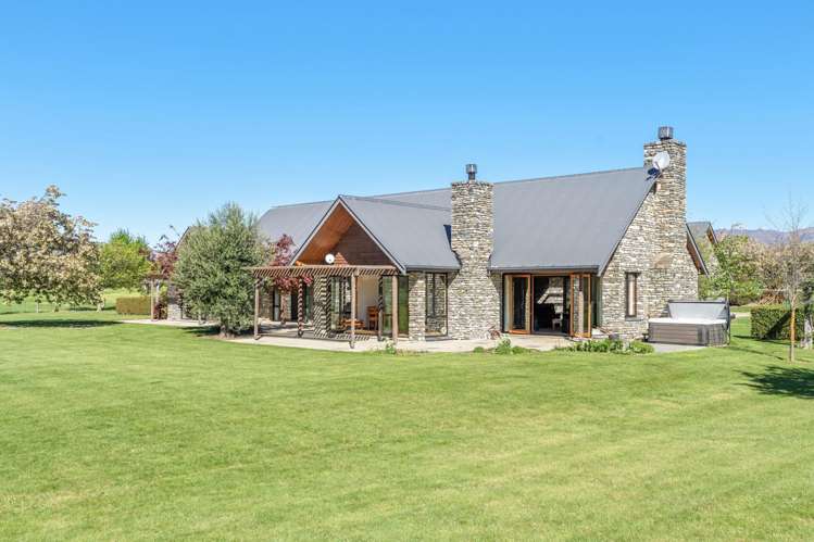 38 Sarginson Lane Wanaka_5