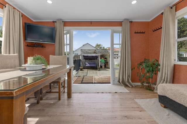 89 Waddington Drive Naenae_3