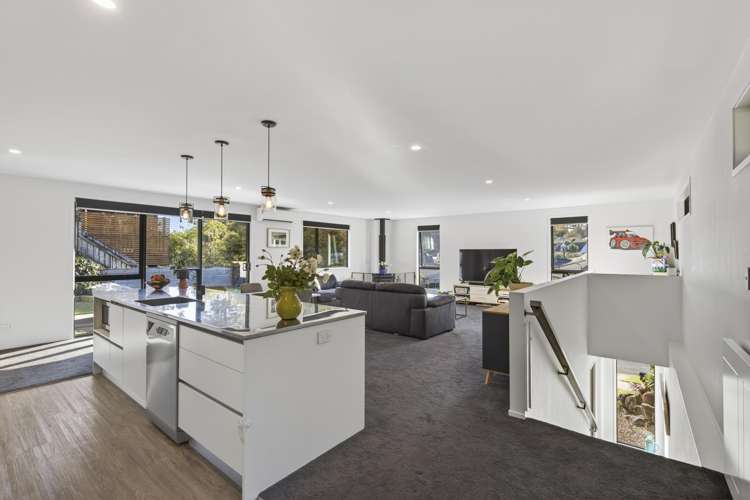 36 Roto Street Hurdon_11
