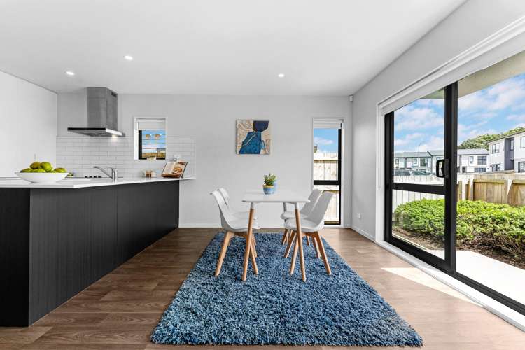 66 Matawhanga Drive Wattle Downs_3