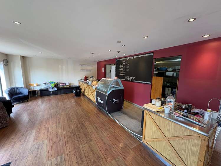 45 Main Highway Ellerslie_2