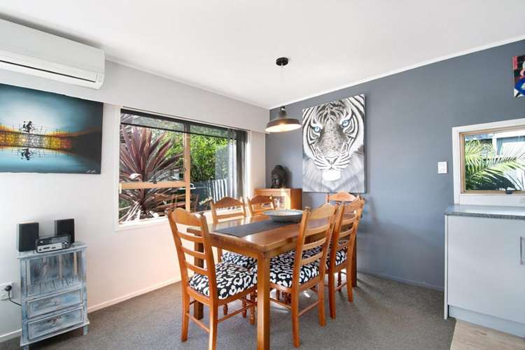 2/3 Cezanne Place New Lynn_11