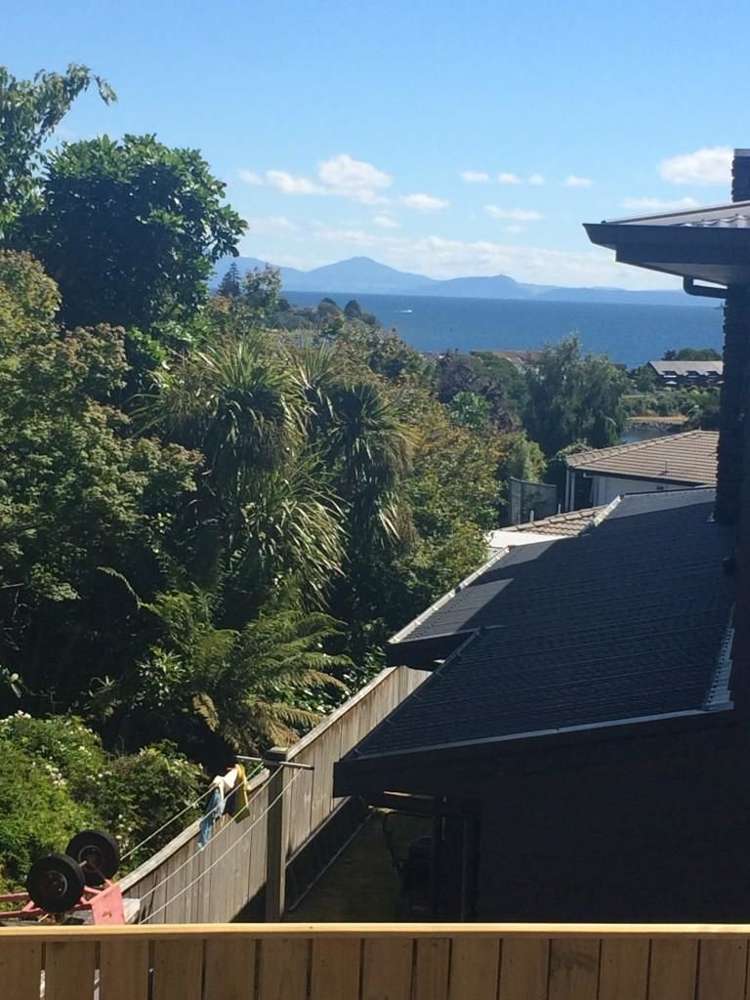 27 Shepherd Road Waipahihi_6