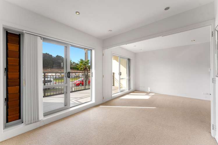 B11/71 Spencer Road Oteha_14