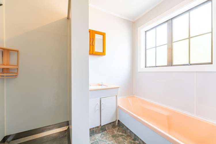 38 Raymond Street West End_8