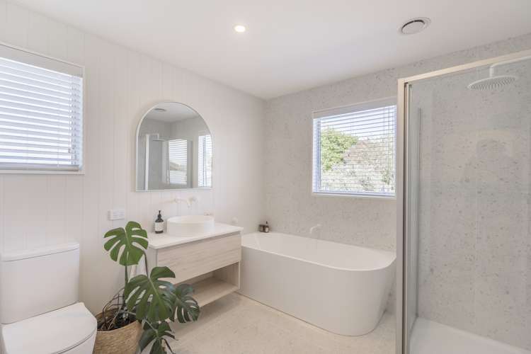 115 Alexander Road Raumati Beach_14