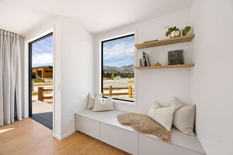 2 Pinn Street Lake Hawea_7