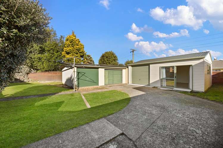13 Frederick Drive Dinsdale_16