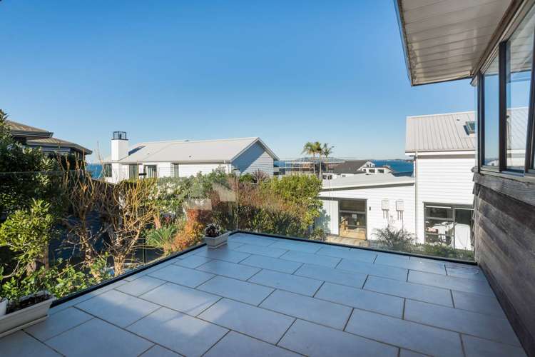 10 Newburn Road Waiake_15