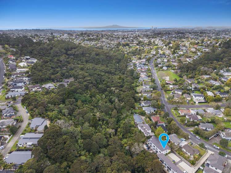 4/22 Spinella Drive Bayview_13